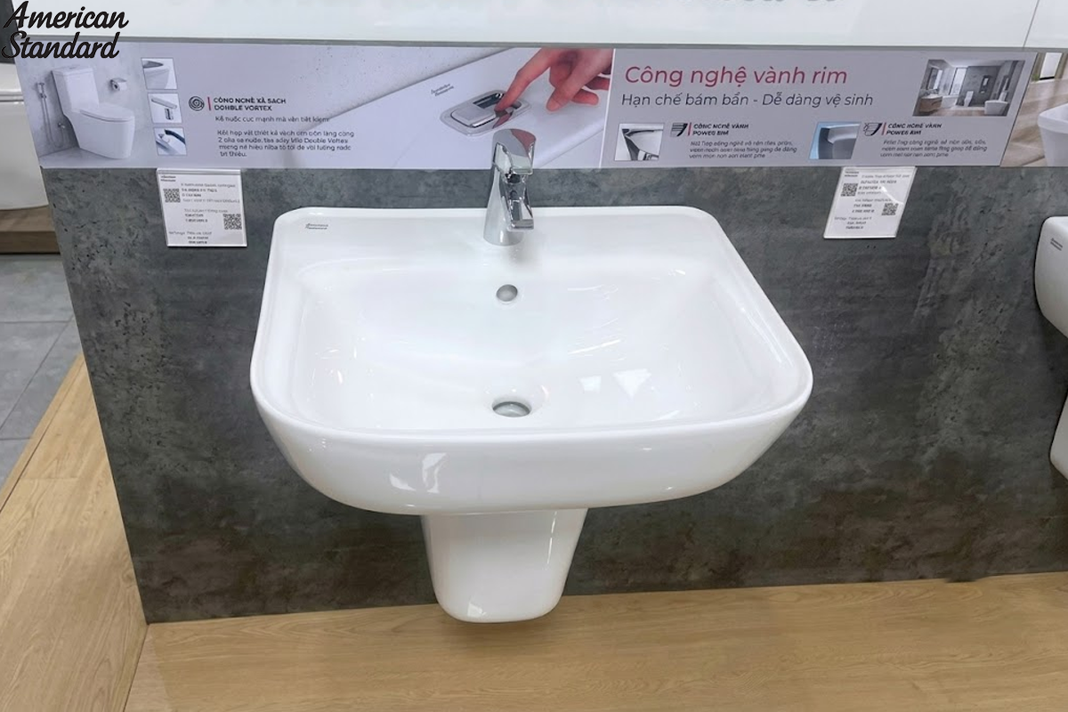 lavabo-treo-tuong-voi-thiet-ke-chan-lung-giup-che-di-ong-thai